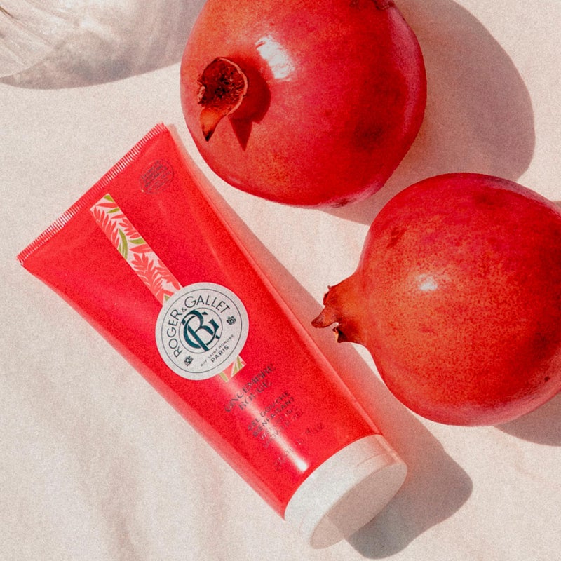ROGER & GALLET Wellbeing Shower Gel - Gingembre Rouge for Unisex - 6.7 oz Shower Gel - Image 2
