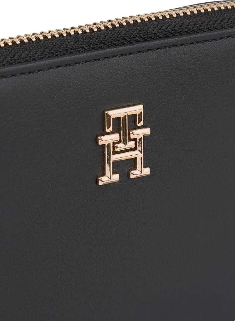 TOMMY HILFIGER Zip Around Wallet