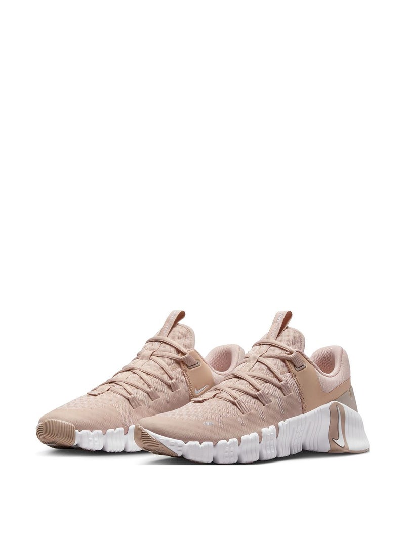 Nike - Free Metcon 5 - Image 1