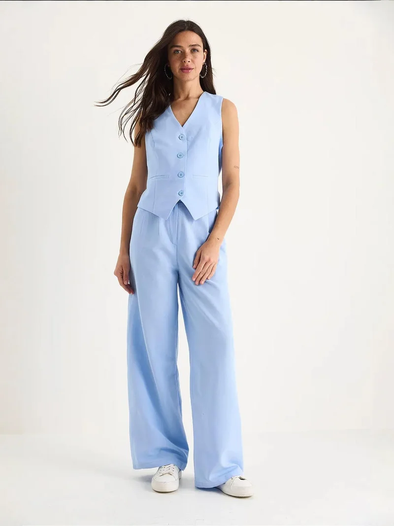 Bianco Lucci LUCCI V-neck Vest and Wide Leg Pants Two-Piece Coord Set
