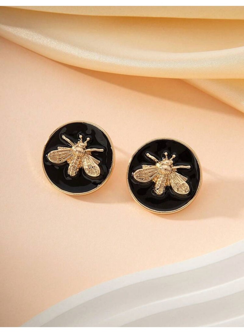 Bee Line Elegant Black Earrings For Women Decorated With Gold Bee In Trendy Design - Image 4