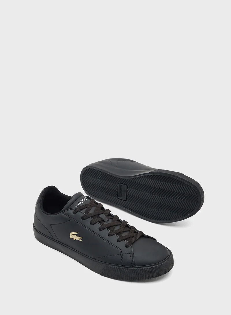لاكوست Vulcanized Low Top Sneakers