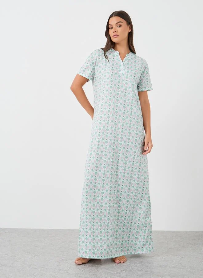 Styli Styli All-Over Floral Print Short Sleeve Nightdress