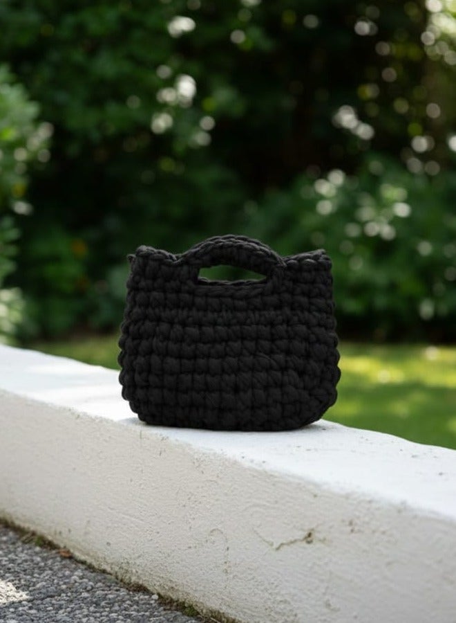 CROCHKA Handmade Thick-Yarn Crochet Handbag – Stylish & Modern Design - Image 3