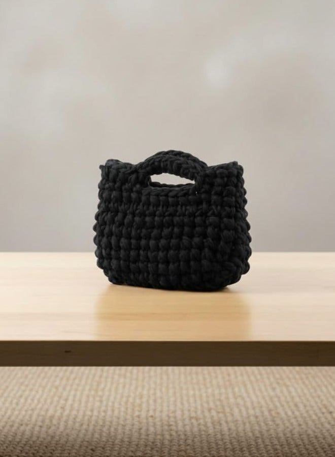 CROCHKA Handmade Thick-Yarn Crochet Handbag – Stylish & Modern Design - Image 4