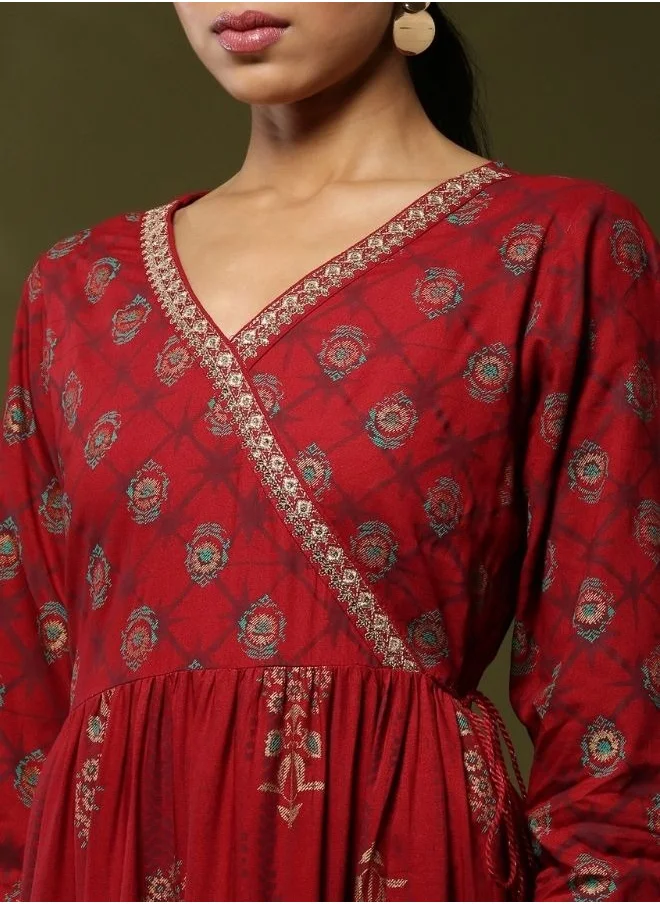 أبهشتي Printed angrakha flare dress with sequin neck embroidery- red