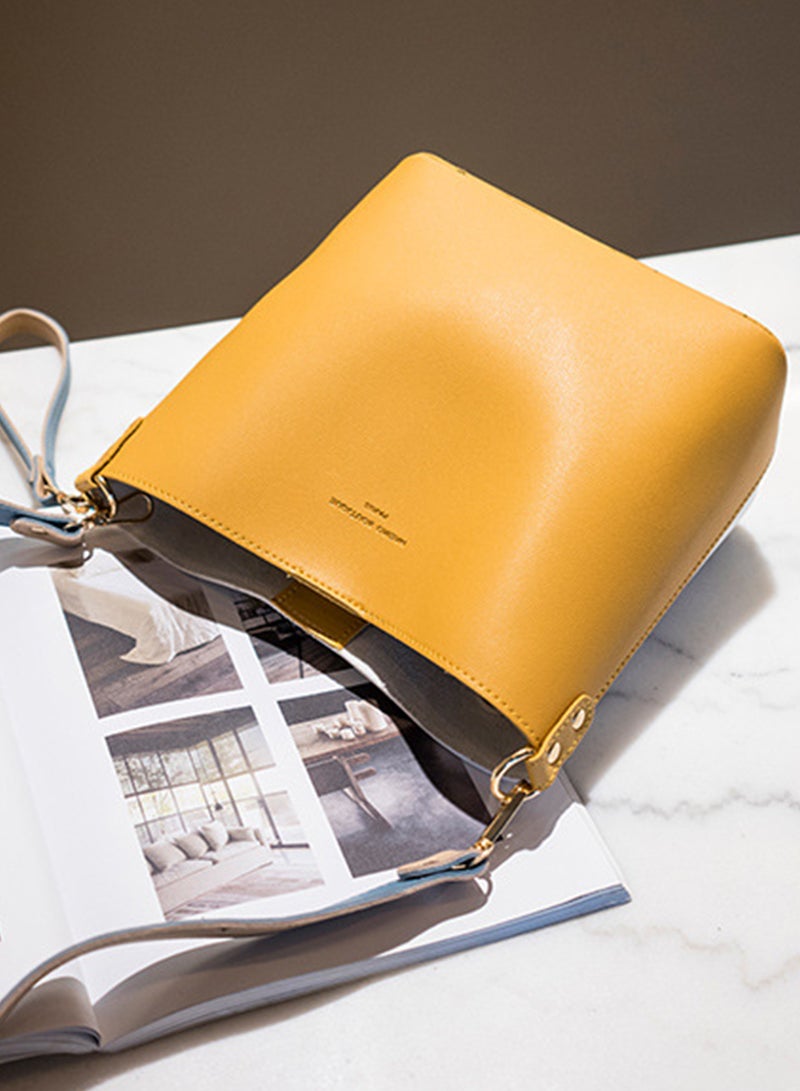 شاربدو حقيبة كتف كاجوال بسيطة من البولي يوريثان للنساء - Image 3