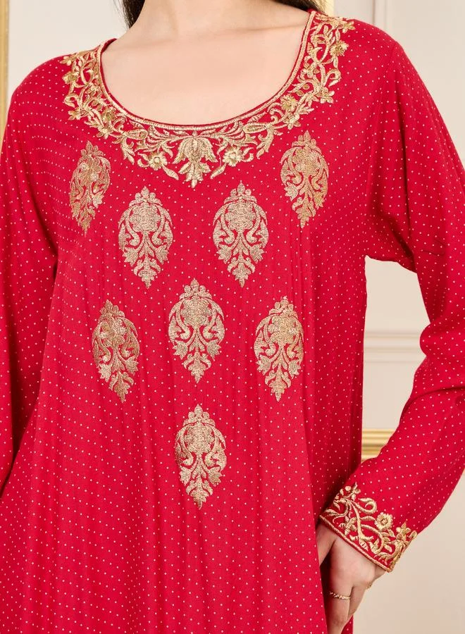 Styli Styli Embroidered Neckline All Over Print Jalabiya
