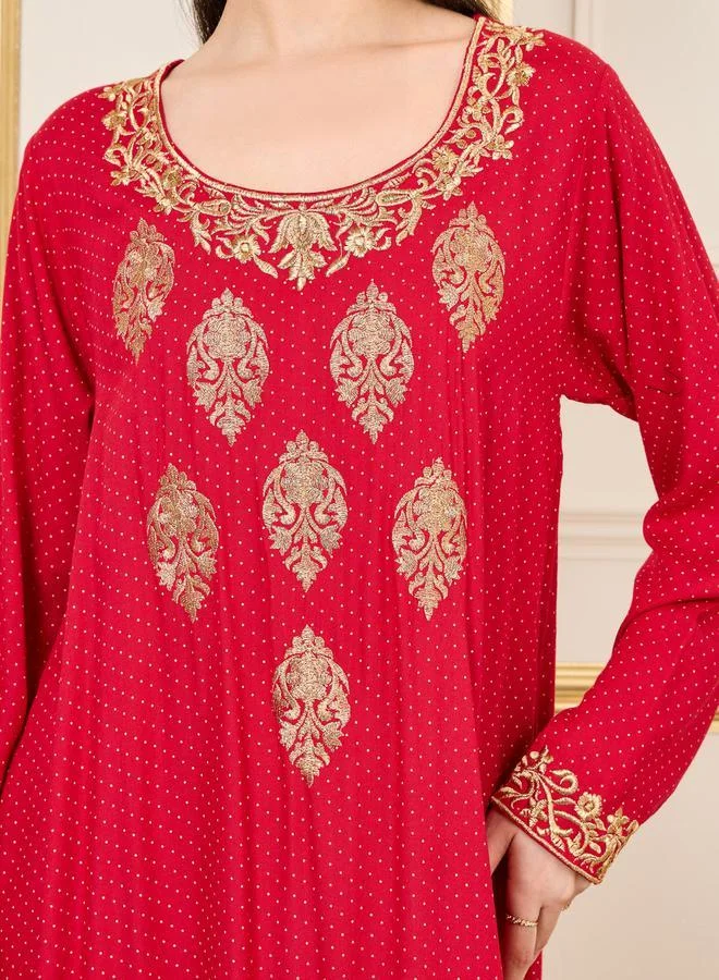 Styli Styli Embroidered Neckline All Over Print Jalabiya