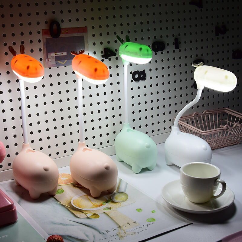 Creative cartoon folding table lamp LED charging eye protection table lamp for students and children learning small table lamp wholesale night light Elk pony Giraffe series table lamp 