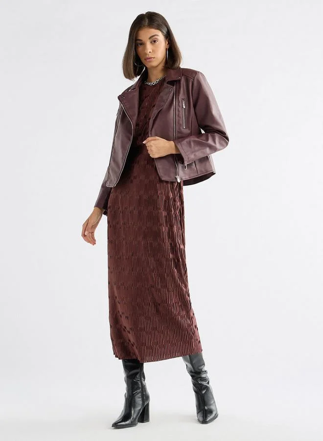 Splash FAV Textured Round Neck Dress with Short Sleeves and Tie-Up Belt