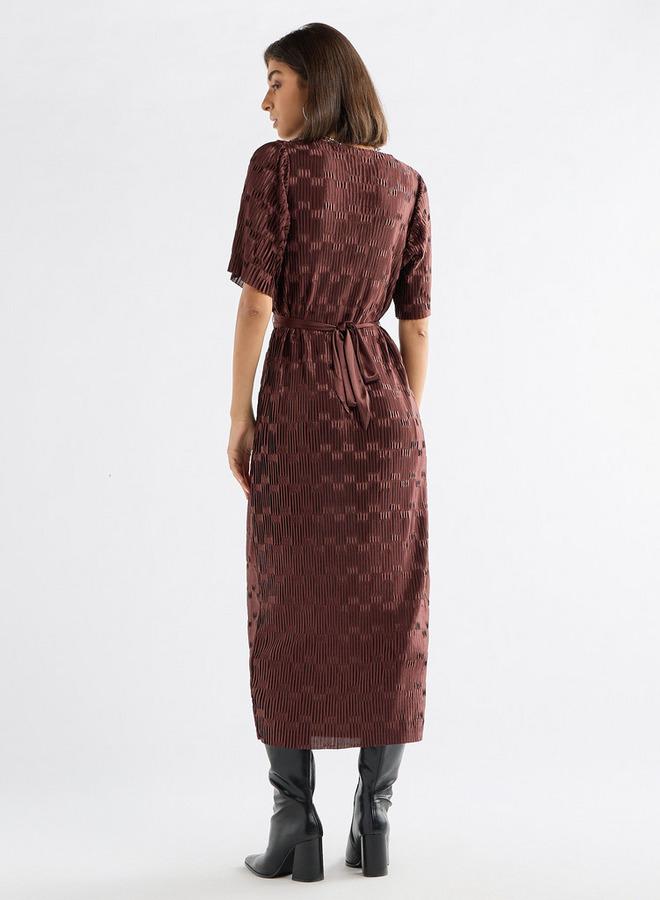 Splash FAV Textured Round Neck Dress with Short Sleeves and Tie-Up Belt - Image 3