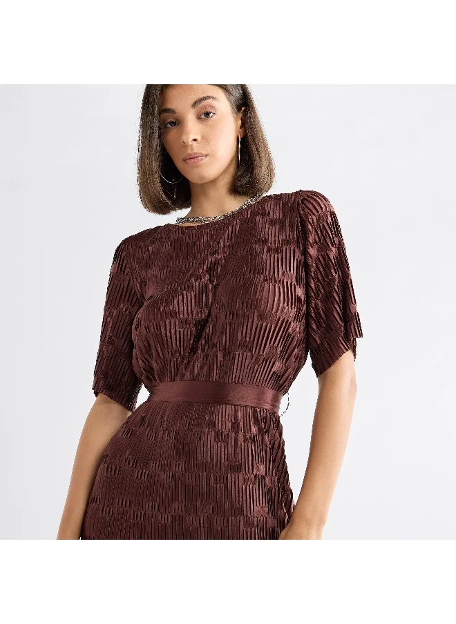 FAV Textured Round Neck Dress with Short Sleeves and Tie-Up Belt