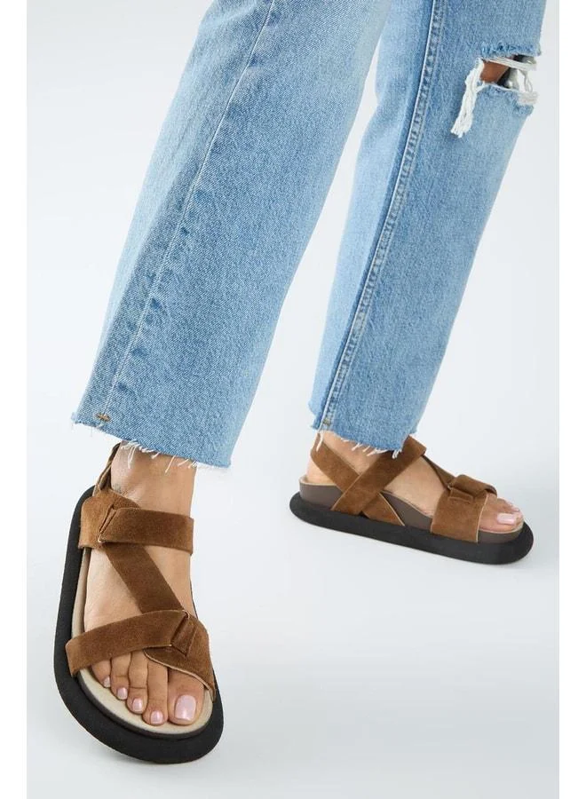 Azelya 2 Women's Genuine Leather Buckle Strap Open-Toe Sandal.