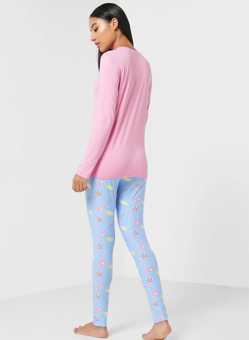 Loungeable Round Neck T-Shirt & Pyjama Set