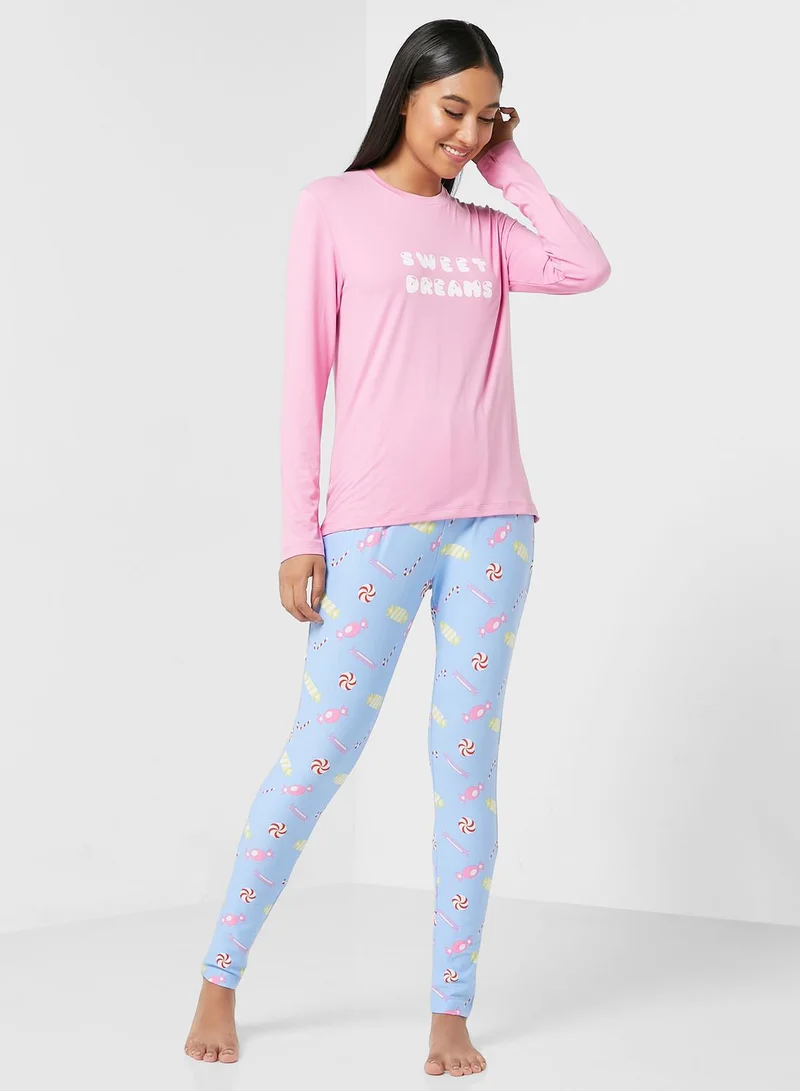 Loungeable Round Neck T-Shirt & Pyjama Set