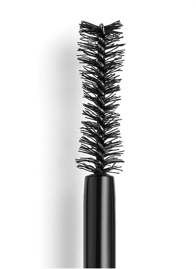REVOLUTION - Makeup Revolution The Mascara Revolution Black - Image 1