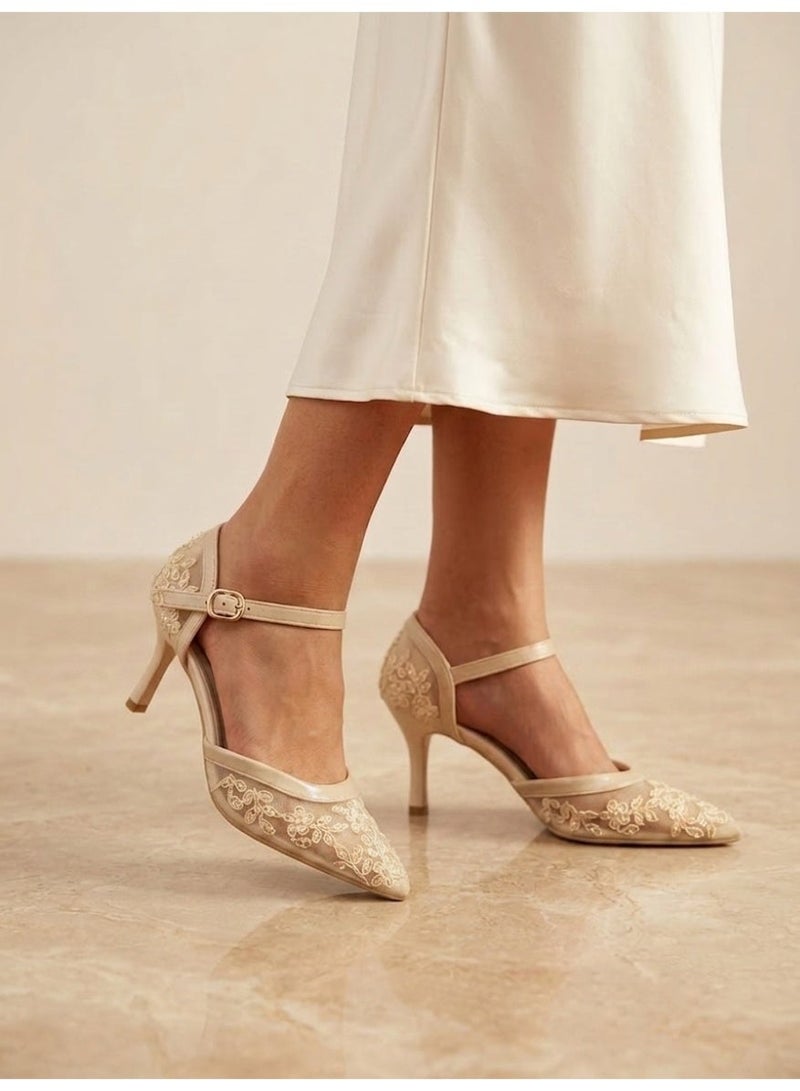 Vbranda Pointed-Toe Heels with Floral Embroidery C-147 - Image 1