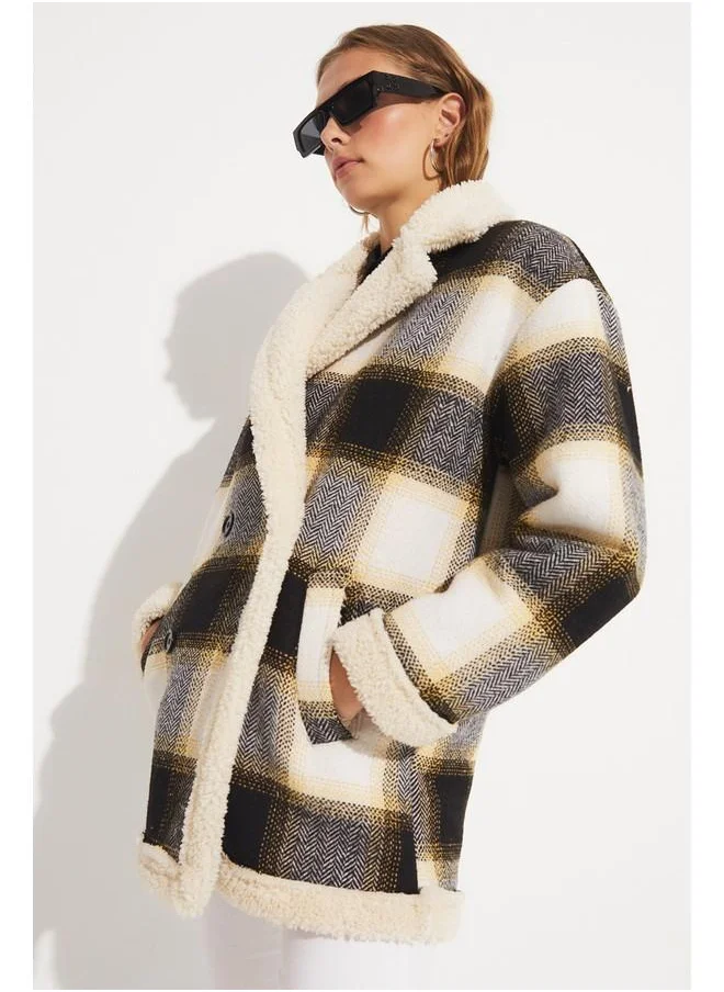 جون June Plaid Patterned Fur Lined Coat Mustard
