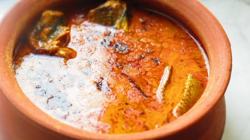 Shriyam Craft Clay Curry Pot Multicolor 900 Ml - Image 1