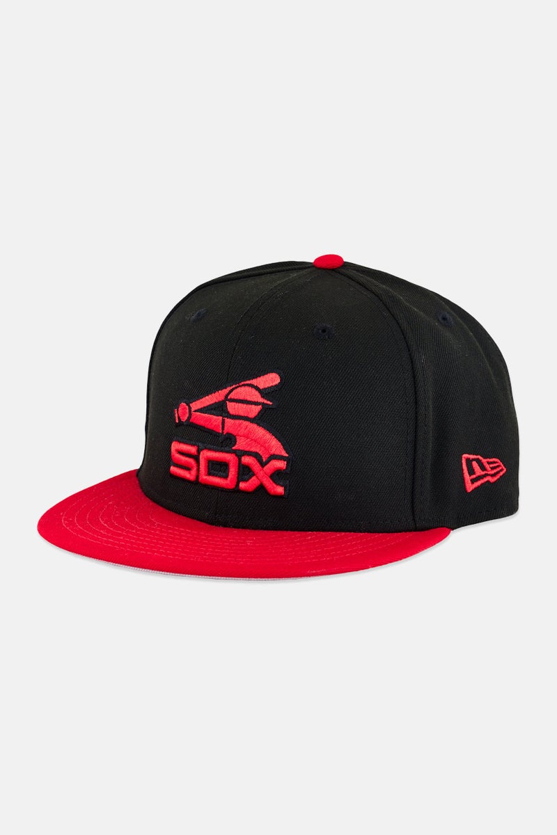New Era x MLB Men Chicago White Sox Fitted Cap, Black - Image 1