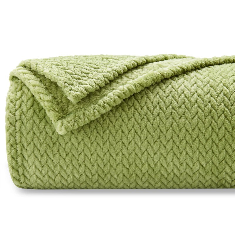 NEWCOSPLAY Super Soft King Blanket Green Premium Silky Flannel Fleece Leaves Pattern Lightweight Bed Blanket All Season Use Green King90x110