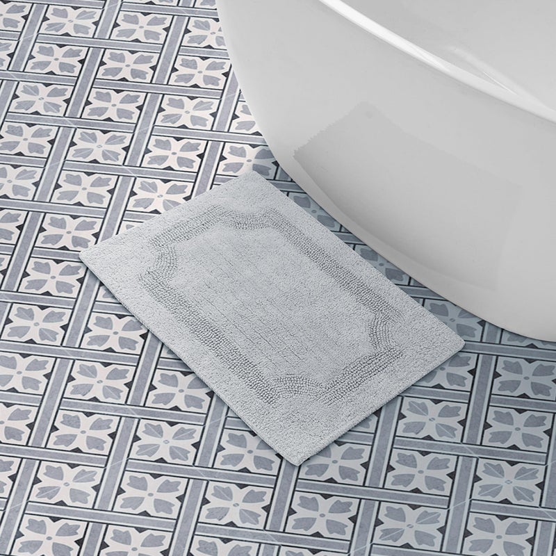 Laura Ashley - Reversible Cotton Bath Mat, Premium Bathroom DÃ©cor, Machine Washable Bathroom Rug, Highly Absorbent, 17"x24", Light Grey - Image 1