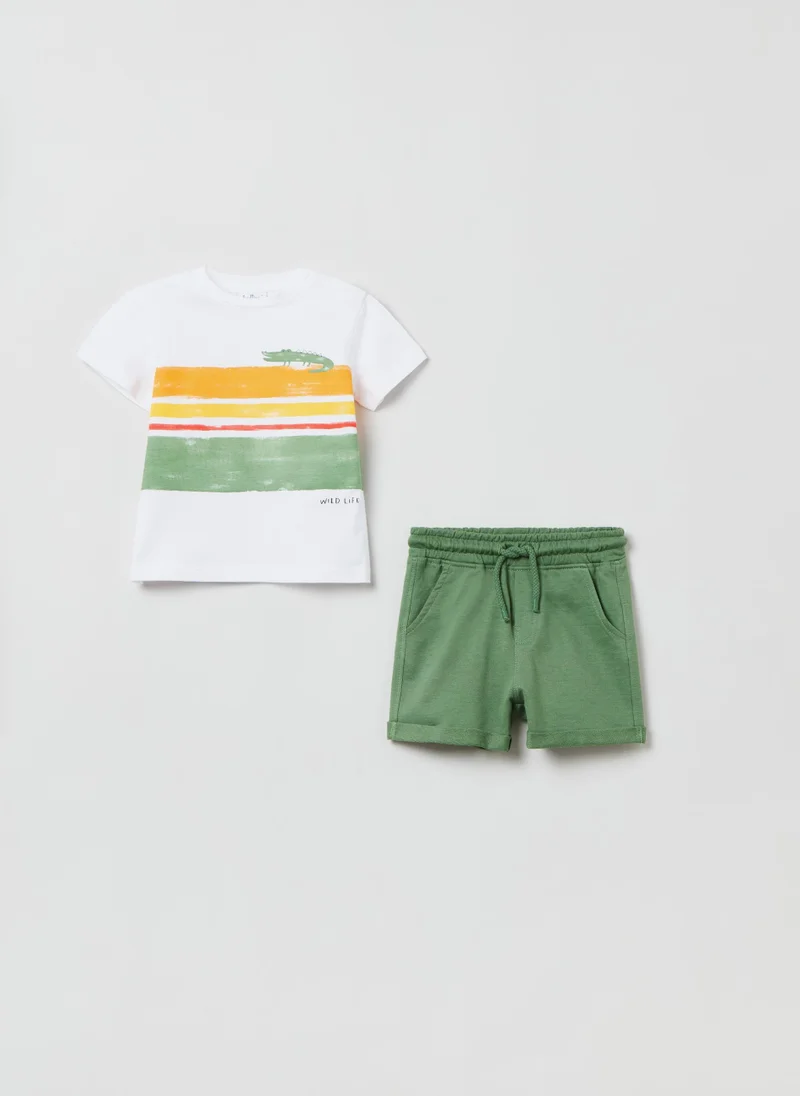 او في اس T-shirt and shorts jogging set with print