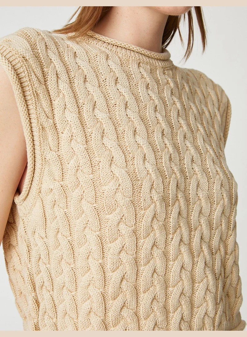 KOTON Round Neck Crop Knitted Sweater