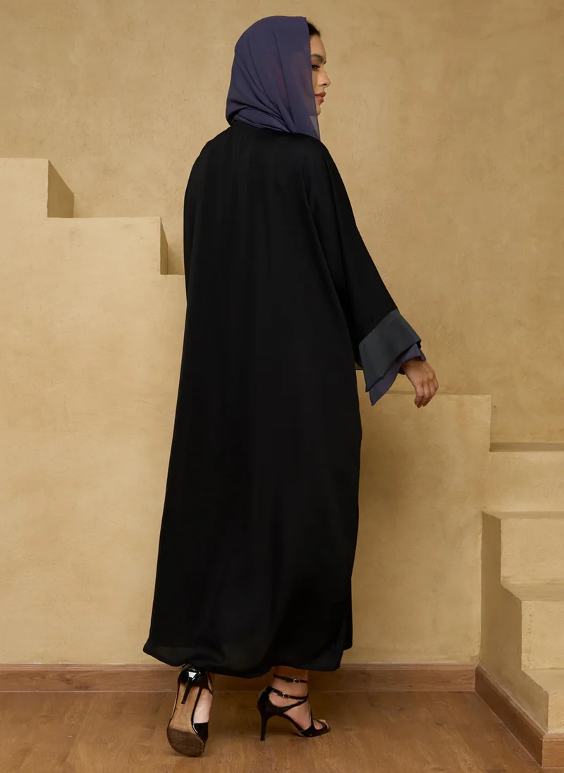 كوتور لابس Black and Grey Layered Silk Abaya with Sheila