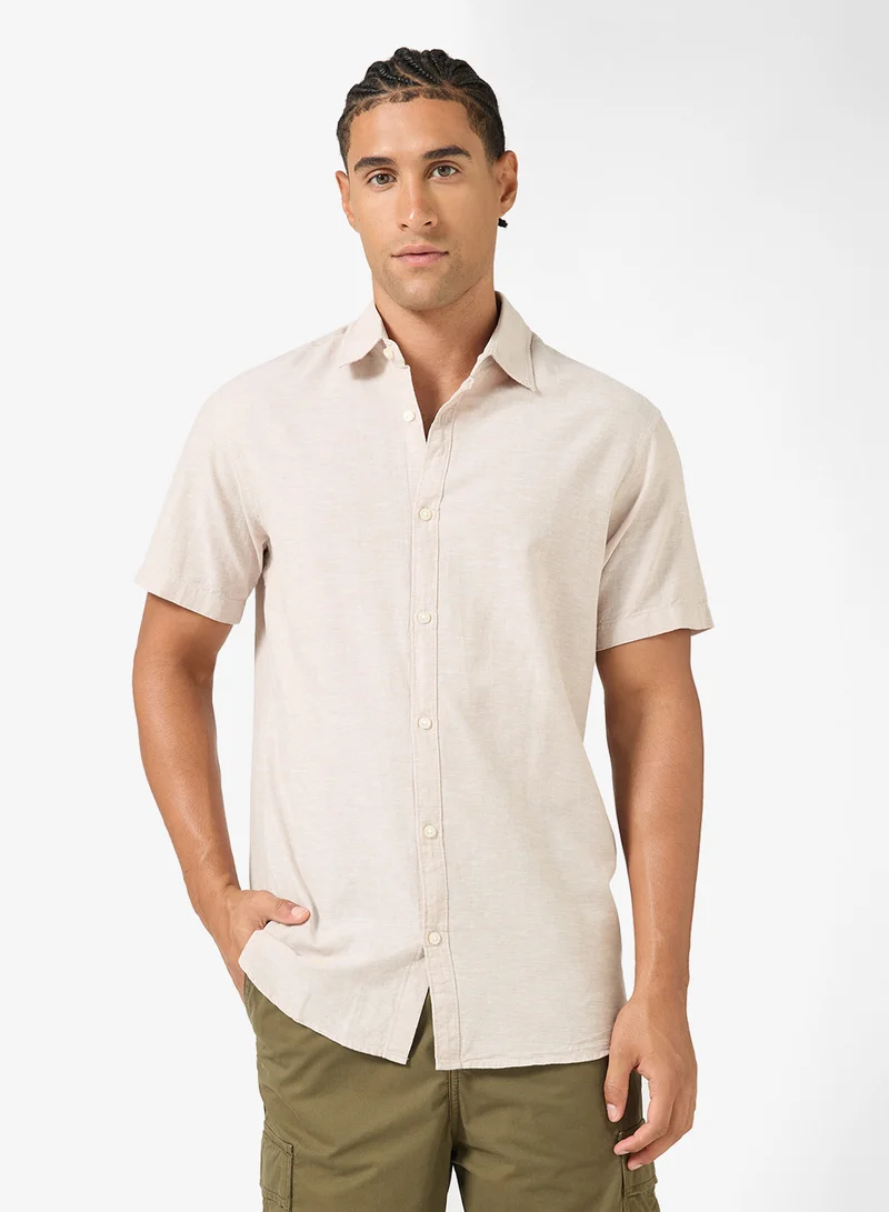 solid Regular Fit Half Sleeve Shirt