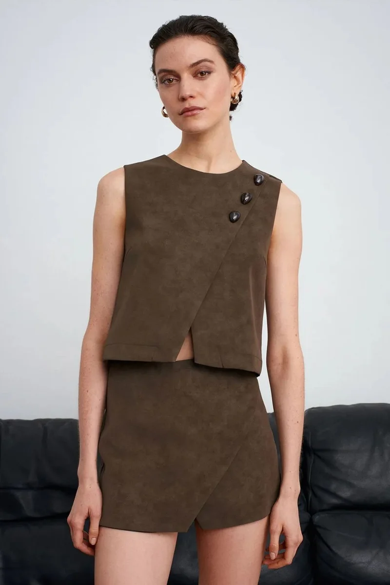 DILVIN Crop Faux Leather Button Waistcoat
