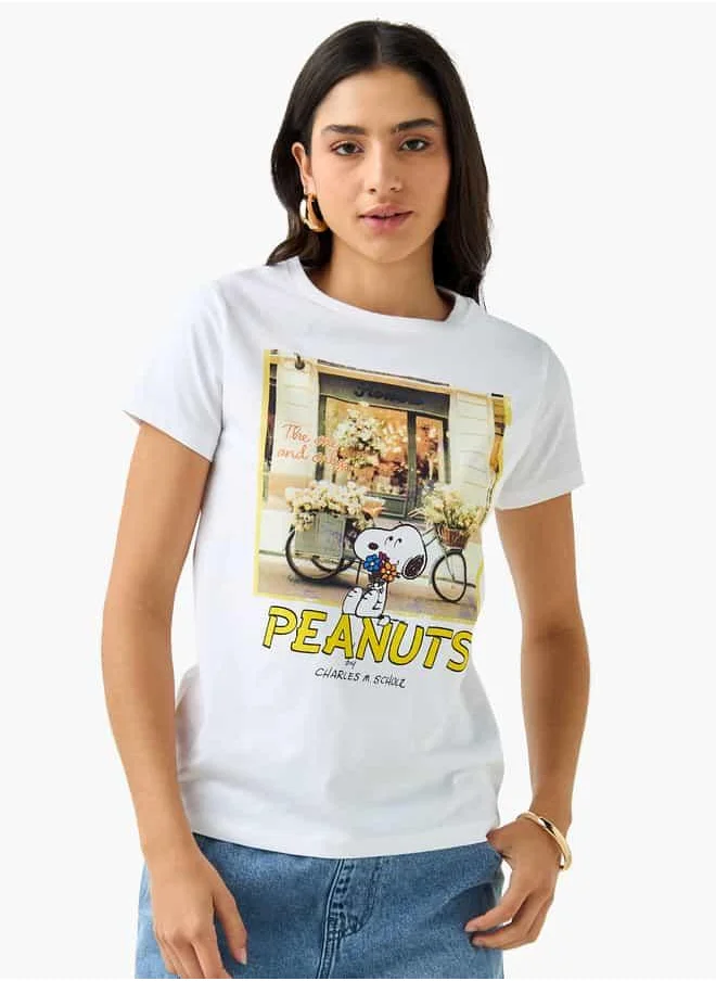 اس بي كاركترز Peanuts Print Crew Neck T-shirt with Short Sleeves