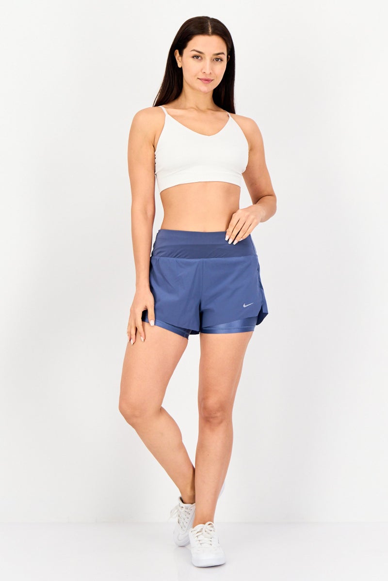 Nike شورتات جري للنساء 2 في 1 مع شعار العلامة التجارية، أزرق رمادي - Image 4