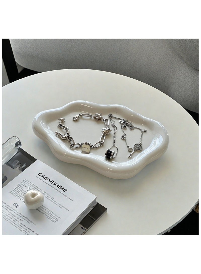 ChatGPT 说： صحن سيراميك لحفظ الإكسسوارات – طبق زخرفي بشكل غيمة لحمل المفاتيح، وحامل خواتم، وطبق مجوهرات لطيف، مثالي لتزيين الغرف بلمسة جمالية أنيقة - Image 5