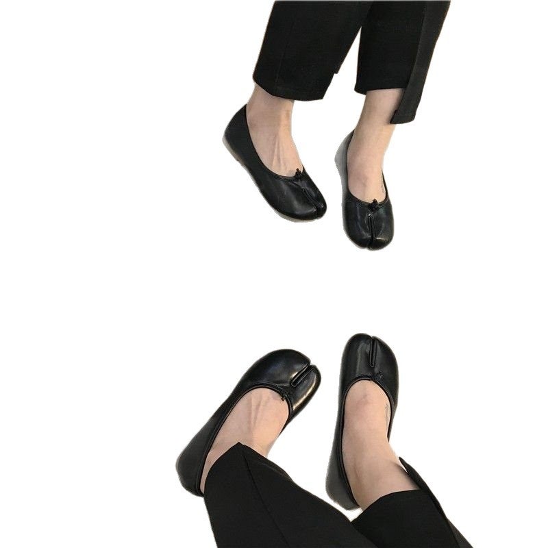 أحذية مسطحة للنساء بإصبع مقسم - Image 5