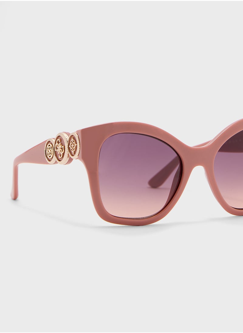 GUESS Oversized Sunglasses  - Image 4