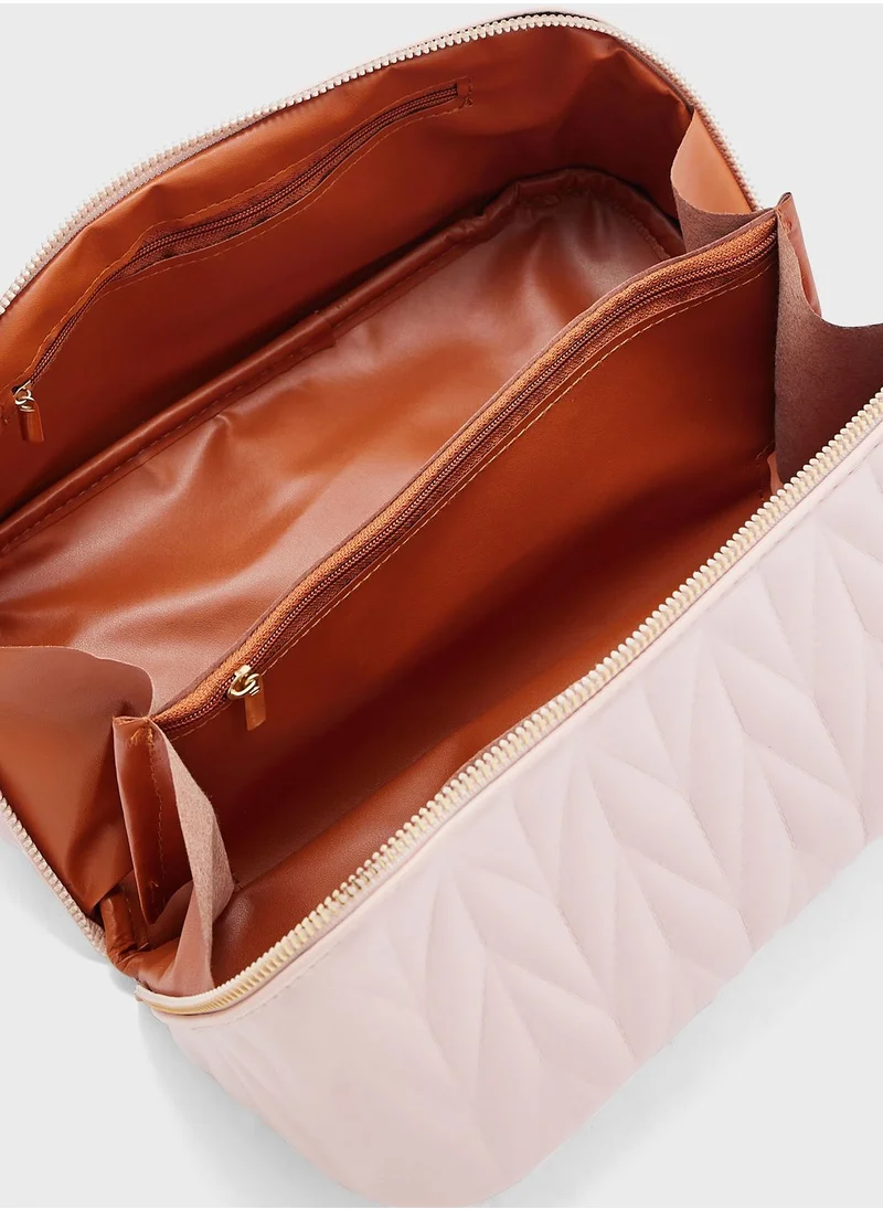 ايلا Top Handle Quilted Cosmetic Bag