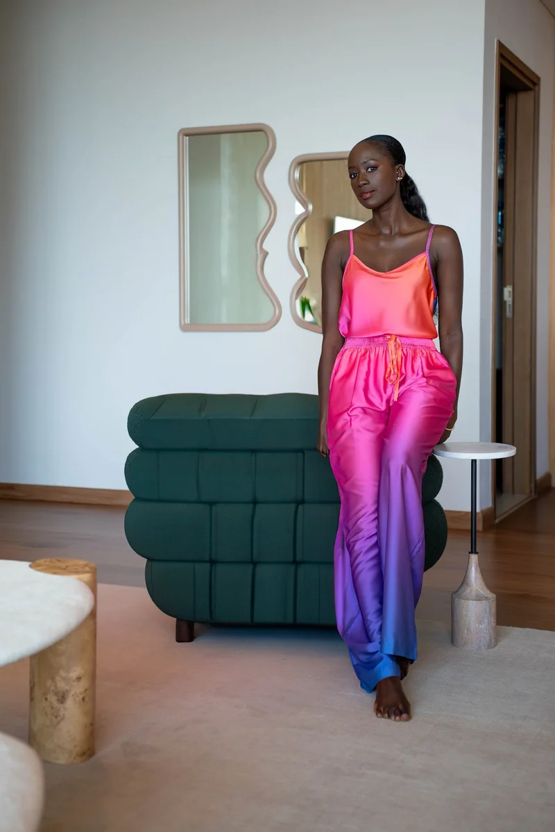 جانارا جونز طقم كاميلا للاسترخاء بغروب الشمس في بوسطن