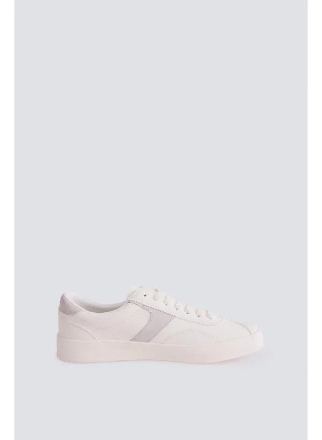 Springfield  White trainers  | Best Price UAE