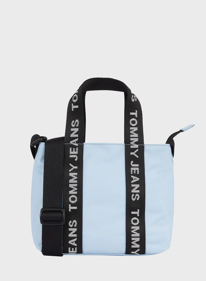 TOMMY JEANS Essential Medium Crossbody Bag