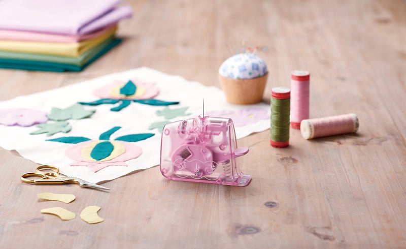 Clover "Quick" Desk Needle Threader - Image 2