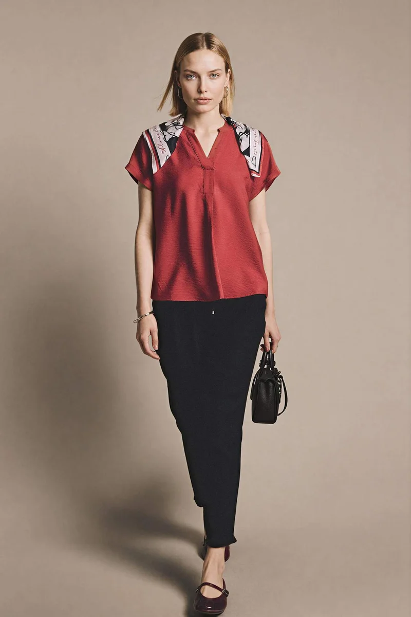 ديفاكتو Carrot Fit Straight Leg Trousers