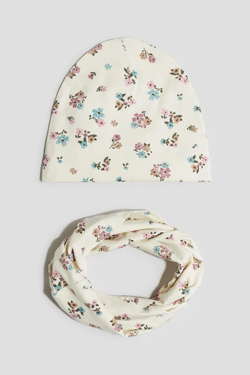 H&M 2-piece beanie and tube scarf set