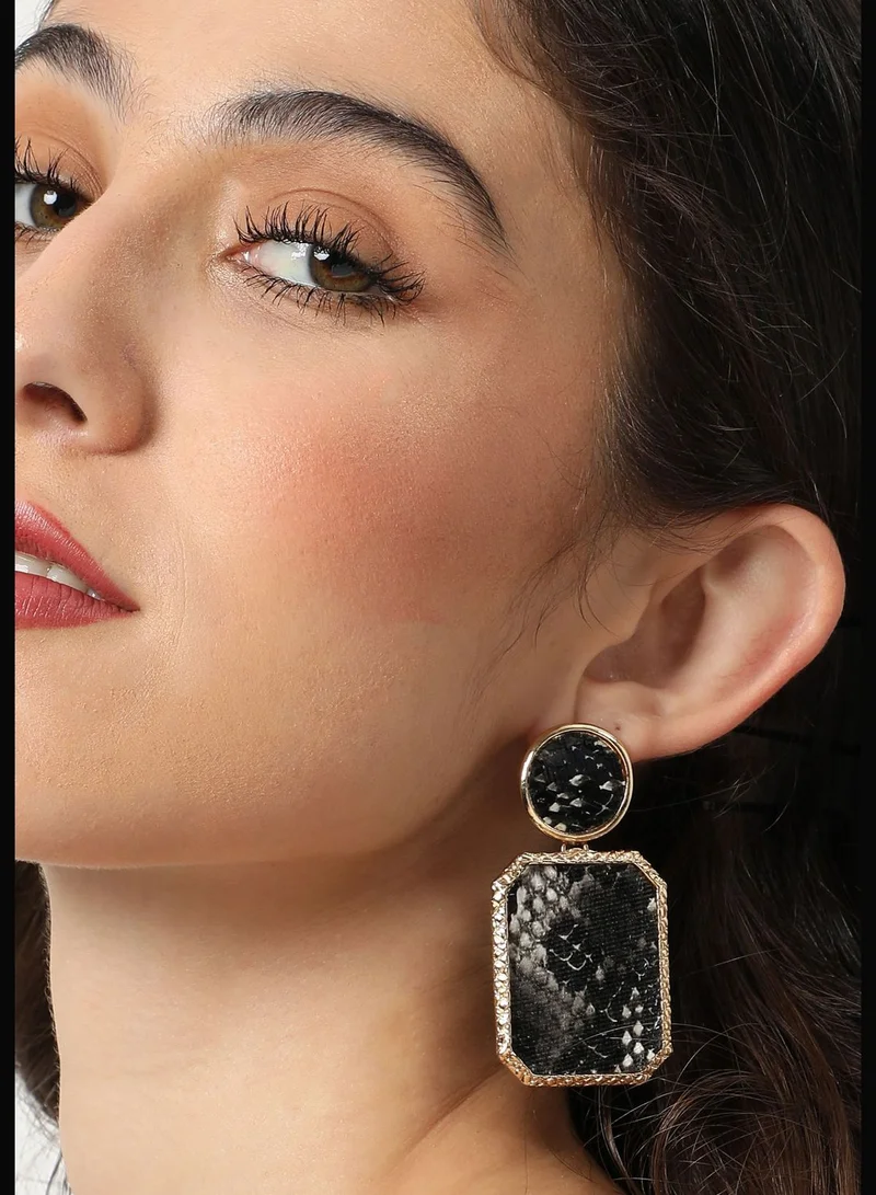 SOHI Gold Plated Designer Drop Earring