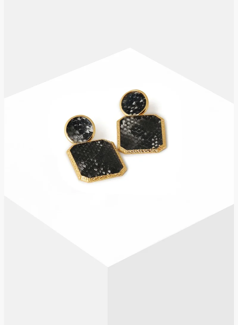SOHI Gold Plated Designer Drop Earring