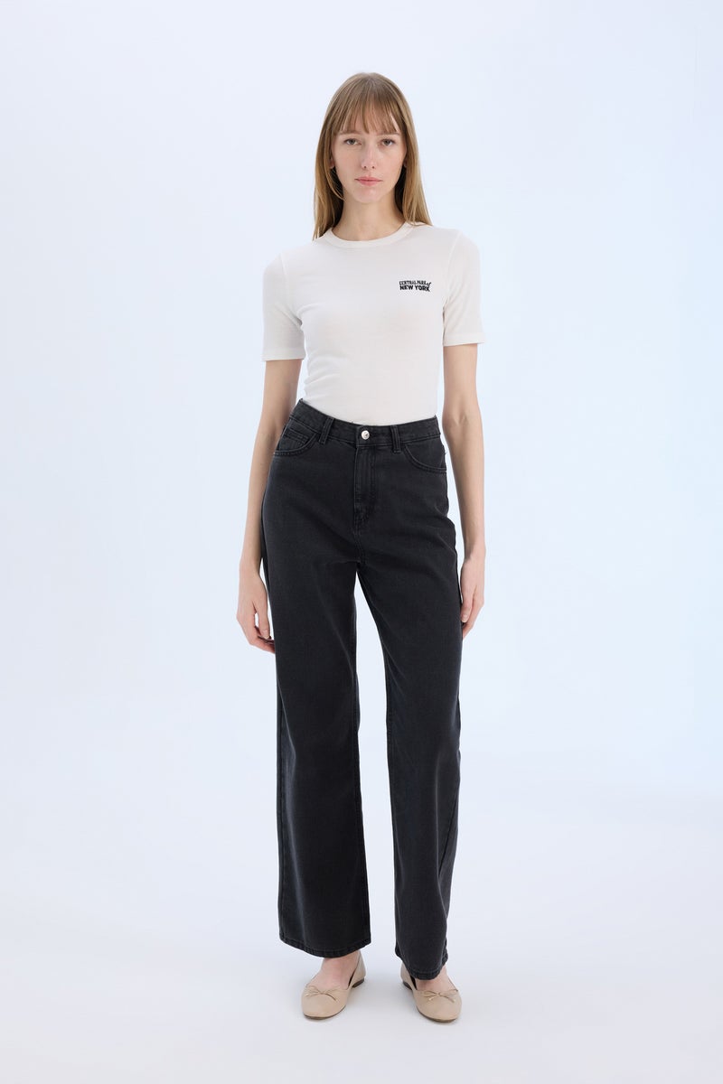DeFacto Woman Slim Fit Crew Neck Printed Casual T-Shirt - Image 5