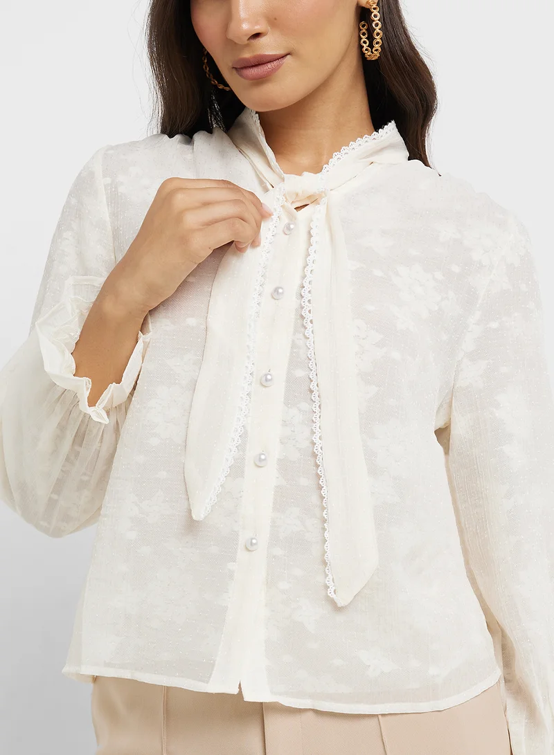 ELLA Top With Neck Tie Up