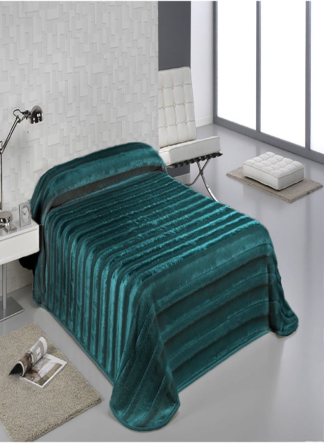 Mora spain Morabelle Luxe Elegance Blanket - Model: 970 - Colour: Emerald Green - Size: 220 x 240cm - Origin: Spain.  - Image 2