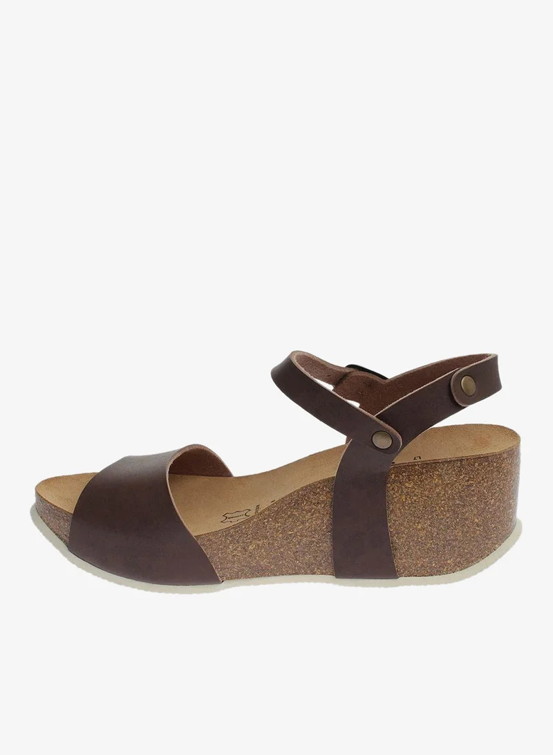 بيتون مايا ويدجز بكعب متوسط